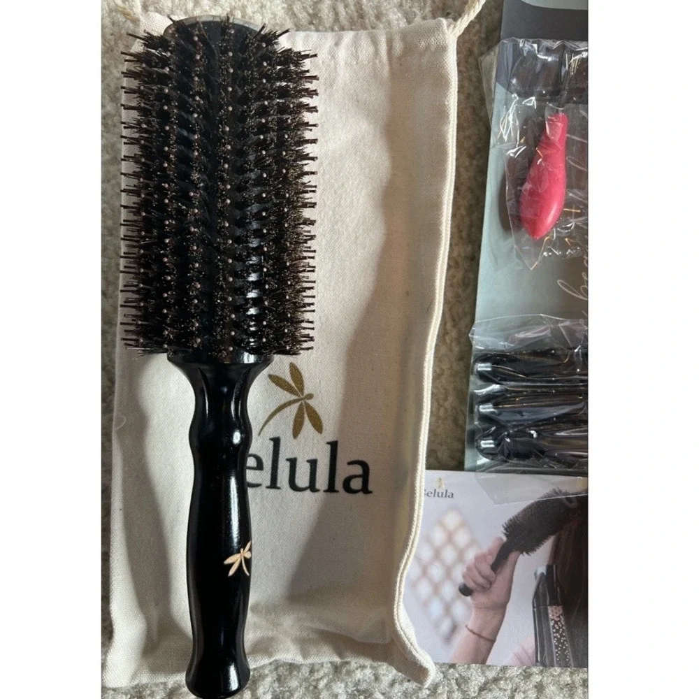 Belula Round Hair Brush Set w/ Clips & Travel Bag – New‎ in Box